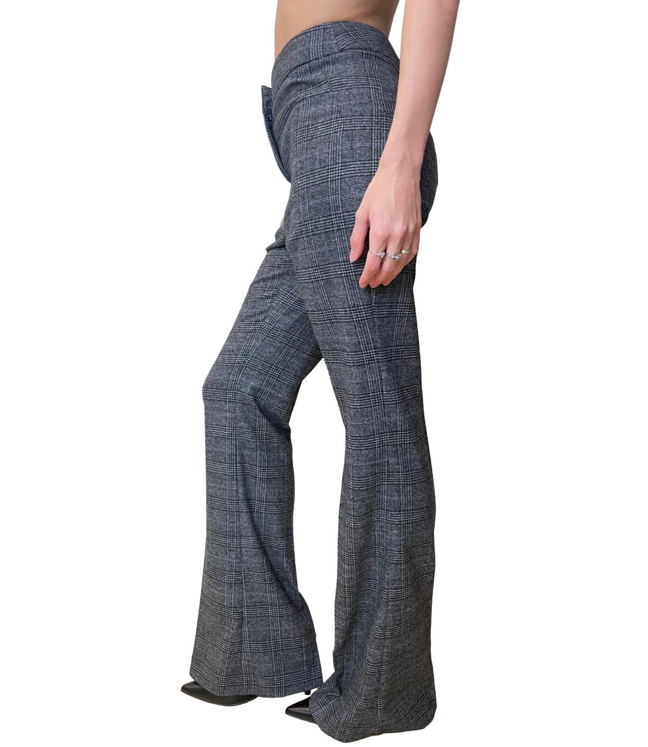 Motel Maglia Cut-out Nera Donna