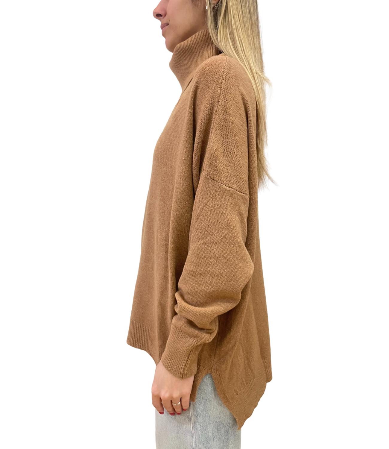 Le Streghe Maglia Collo Alto Cammello Donna
